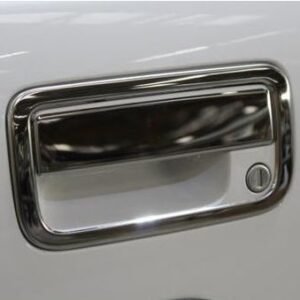 Amarok Tailgate Handle and Surround – Light Chrome